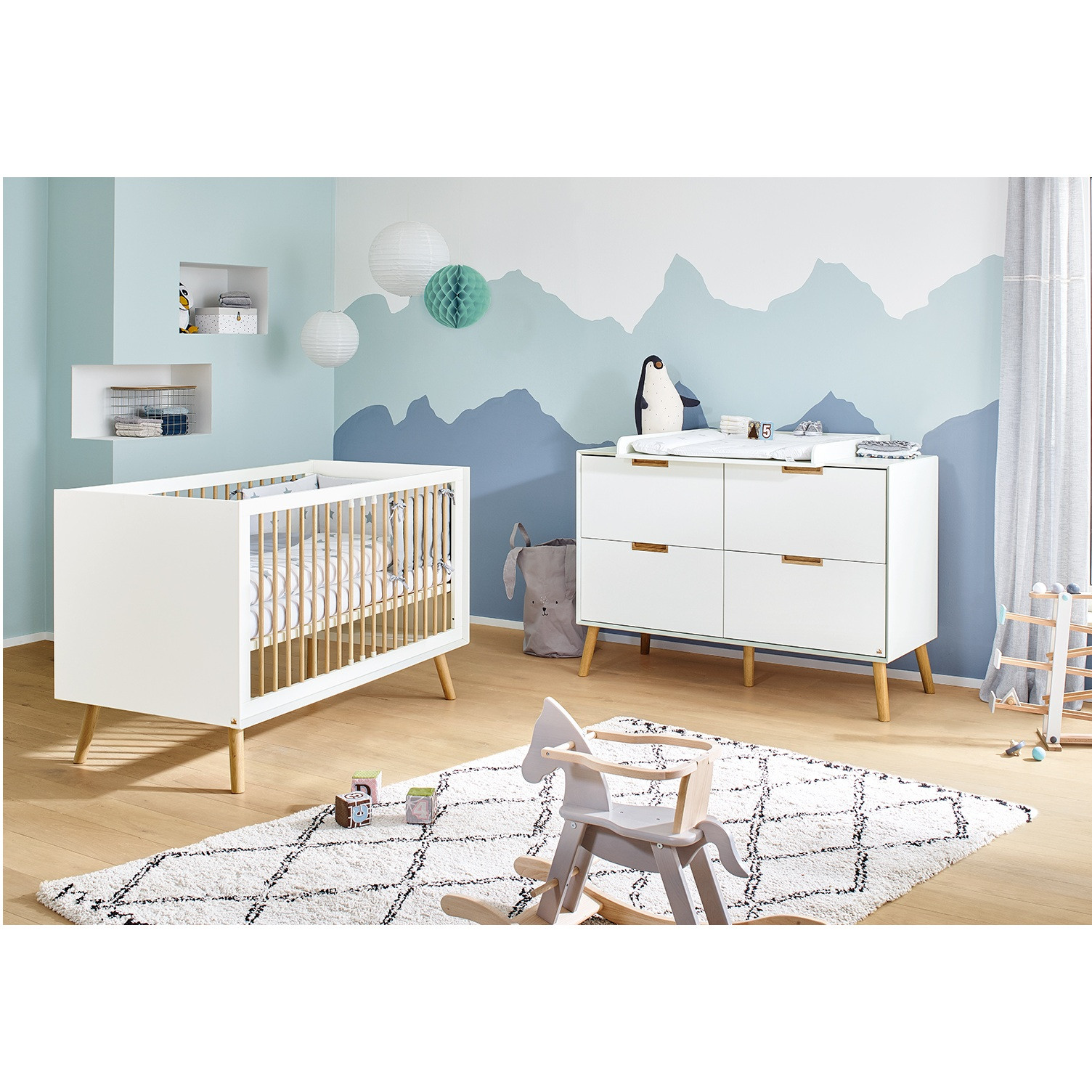 Chambre bébé 2 pièces laqué blanc et bois clair Edge
