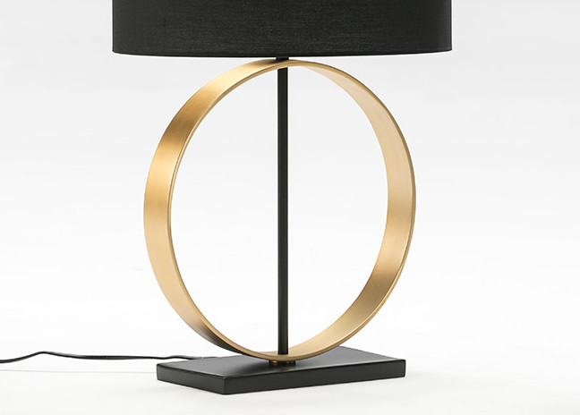 Lampe à poser en métal doré MARAVAL Lampe à poser en métal doré MARAVAL